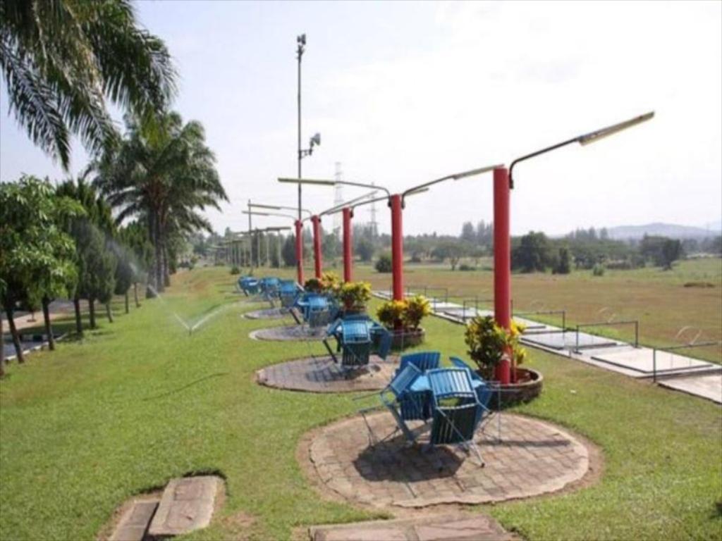 Pattaya Country Club & Resort Ban Pong  Exterior foto
