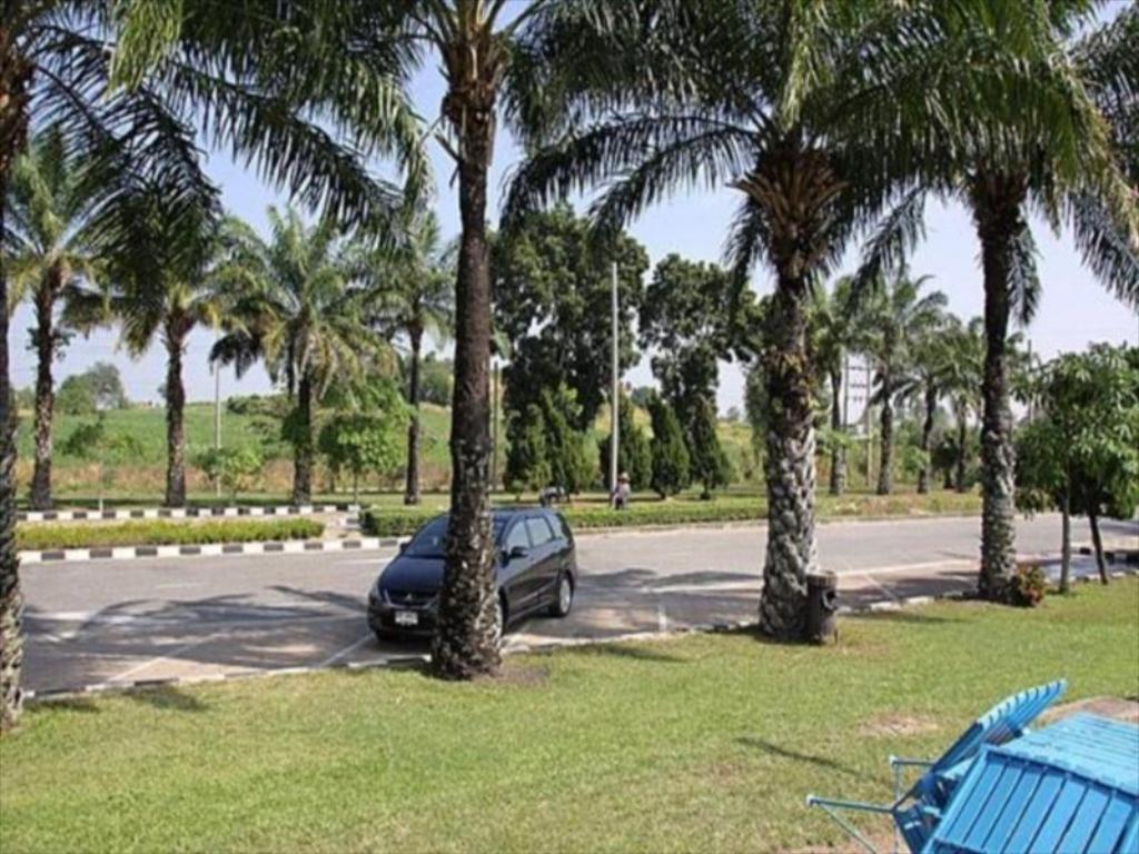 Pattaya Country Club & Resort Ban Pong  Exterior foto